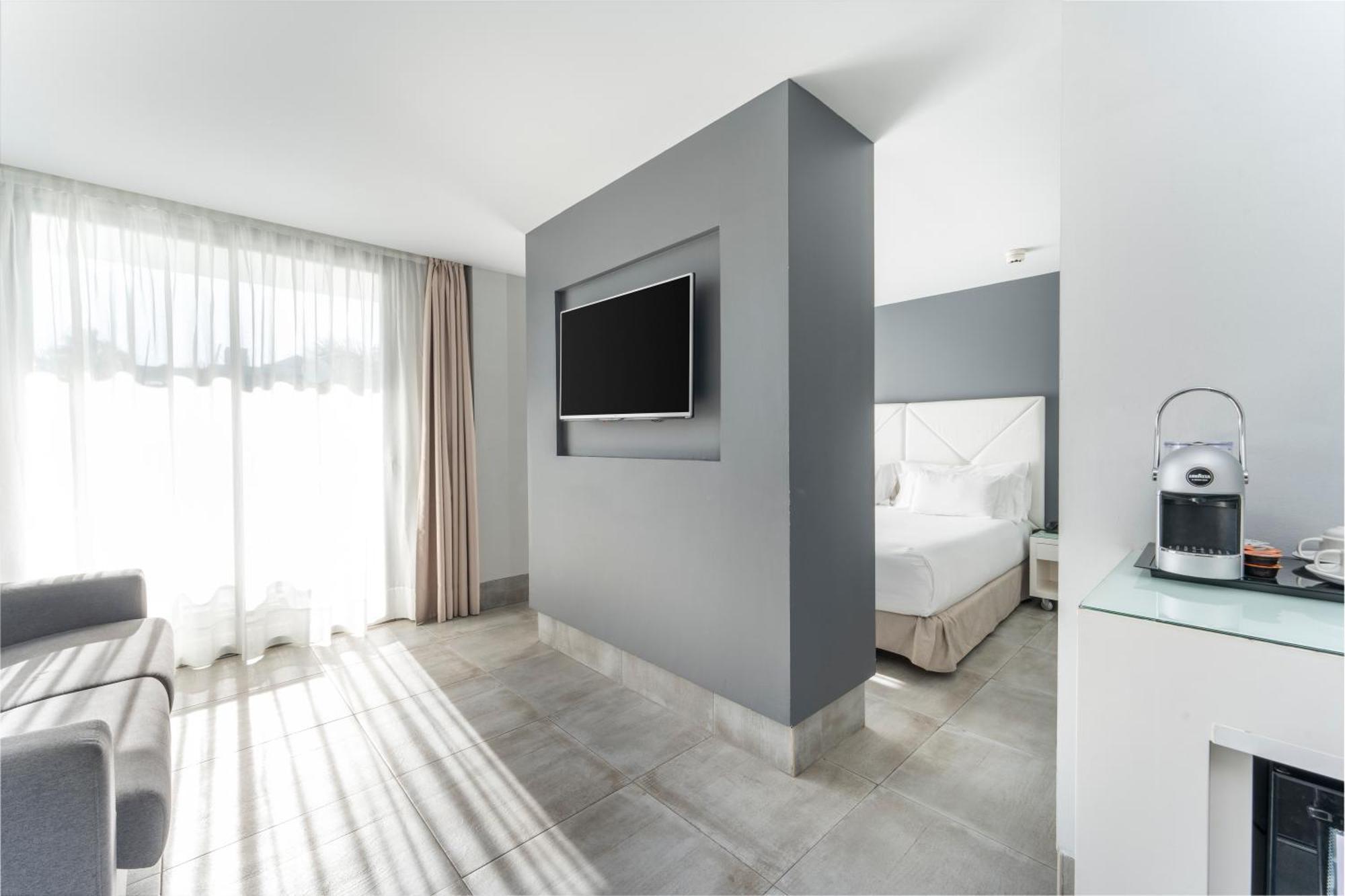 บาร์เซโล โฮเต็ล เตกิส บีช - อดัลต์ส ออนลี Hotel กอสตา เตกีสเซ ภายนอก รูปภาพ